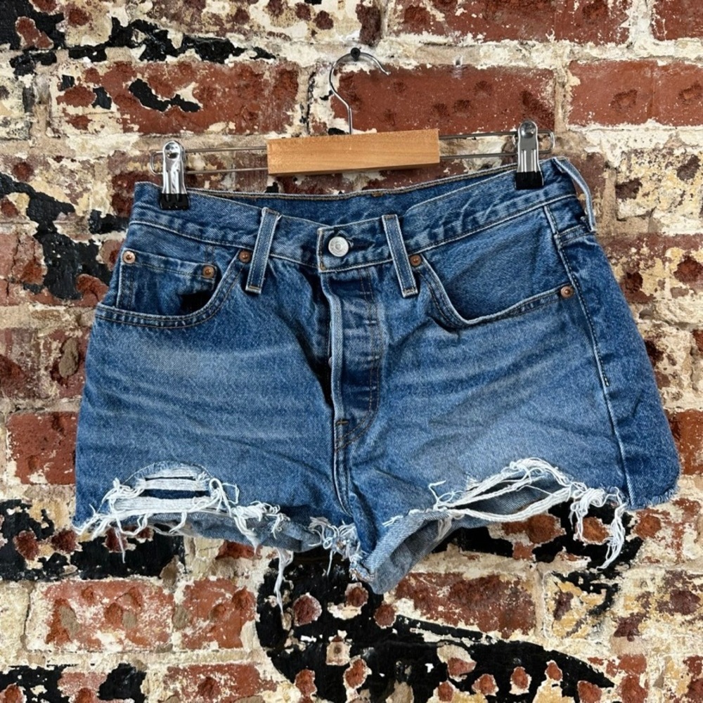 Levi's 501 Cut Off Denim Blue Jean Shorts Womens 27 Distressed - 28x2"